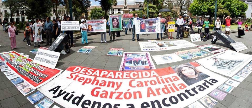 Familiares de personas desaparecidas realizan plantón en la Plaza Grande. Foto: archivo Asfadec