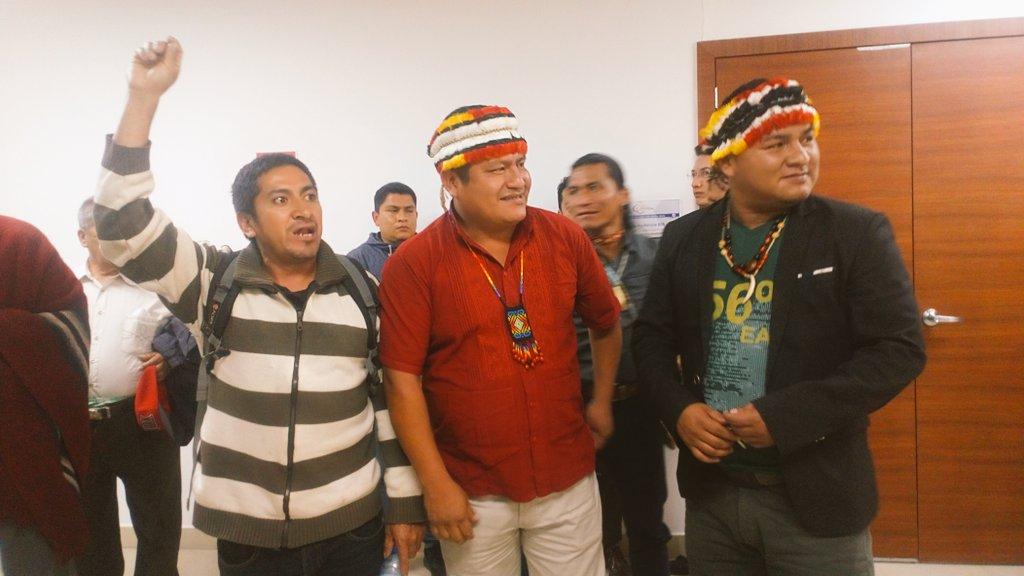 William Uyuguari, presidente de Cascomi; y Jaime Vargas, presidente de la Conaie.